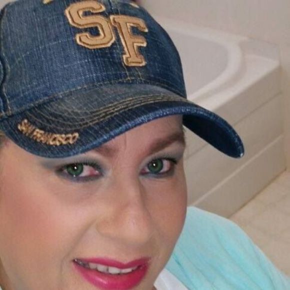 Meet your Posher, Joyce - Picture 1 of 1